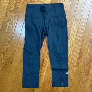 Lululemon workout crops